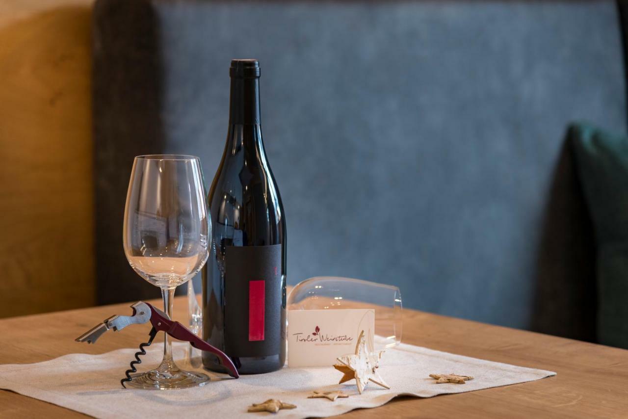 Tiroler Weinstube Aparthotel Seefeld in Tirol Luaran gambar