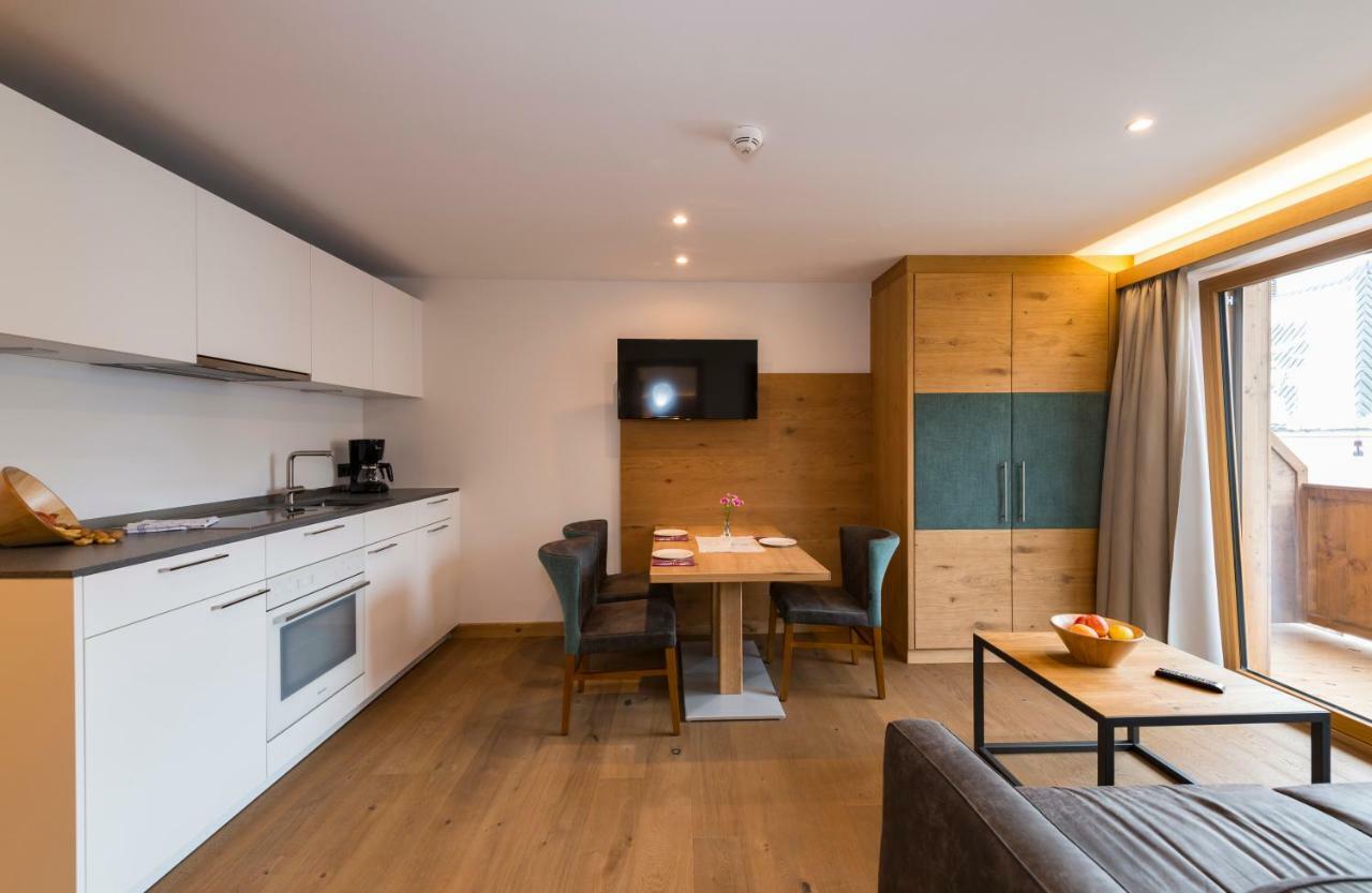 Tiroler Weinstube Aparthotel Seefeld in Tirol Luaran gambar